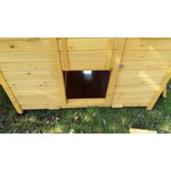 Poulailler Cémani XXL Toit Shingle Noir 15 à 18 Poules -Poulailler Boutique grand poulailler bassette xxl 15 18 poules vue porte 1