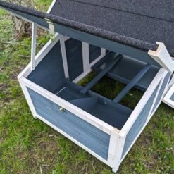 Poulailler Bantam XL Bleu Toit Shingle 2 à 4 Poules -Poulailler Boutique poulailler bantam xl bleu vue pondoir