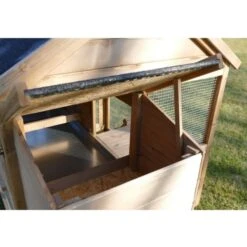 Poulailler Plymouth Toit Shingle Ouvrant 4 à 6 Poules Bois FSC Avec Extension Parc Grillagé -Poulailler Boutique poulailler bois fsc plymouth 2 4 poules pondoir vue pondoir 2