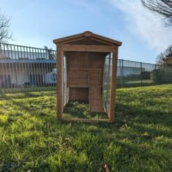 Poulailler Chabo Toit Shingle 2 à 4 Poules -Poulailler Boutique poulailler chabo vue devant enclos