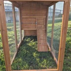 Poulailler Chabo Toit Shingle 2 à 4 Poules -Poulailler Boutique poulailler chabo vue focus enclos