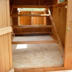 Poulailler Roulotte Toit Tôle 6 à 10 Poules Mobile 26 Poulailler Roulotte Toit Tôle 6 à 10 Poules Mobile -Poulailler Boutique poulailler roulotte vue interieur