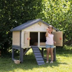 Poulailler Made In Jura Plastique 4 à 5 Poules - Smoby -Poulailler Boutique poulailler smoby avec fille