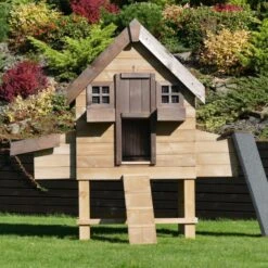 Poulailler Suisse XL Toit Shingle 8 à 10 Poules Bois Epicéa -Poulailler Boutique poulailler suisse epicea face avant tout ouvert