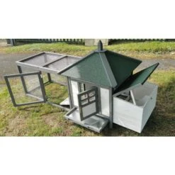 Liquidation - Poulailler Nankin Toit Shingle 2 à 4 Poules Bois FSC -Poulailler Boutique poulailler nankin avec portes ouvertes