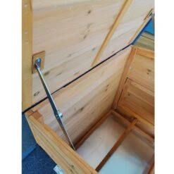 Poulailler Sussex L Toit Shingle Noir Ouvrant 4 à 6 Poules Bois FSC -Poulailler Boutique poulailler sussex detail detail toit ouvert