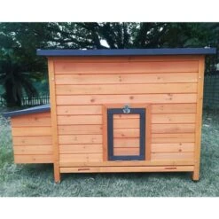 Poulailler Sussex XL Toit Shingle Noir Ouvrant 6 à 10 Poules Bois FSC -Poulailler Boutique poulailler sussex face avant ferme